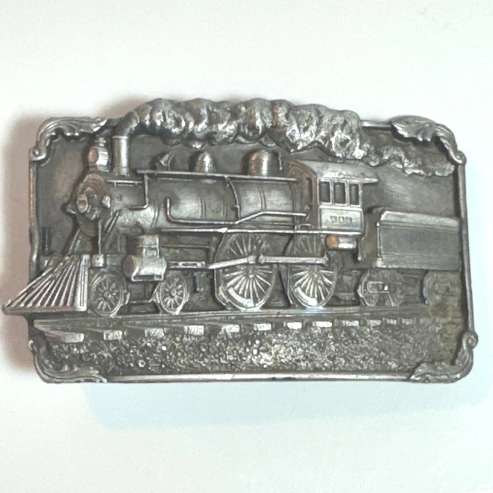 Vintage Western Train Buckle Metal American Railroad Steam Engine Sisskiyou 1986